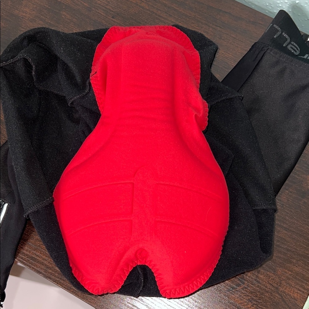 CastelliKiss3 Donna Biking Padded Women's Black Leggings Size M M13
$75 like New - Picture 3 of 10